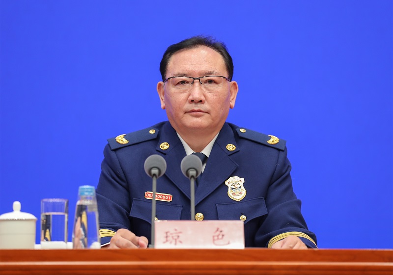 美女被干的网站应急部党组成员、消防救援局局长琼色出席新闻发布会